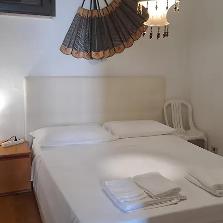 Dei Pini Διαμέρισμα